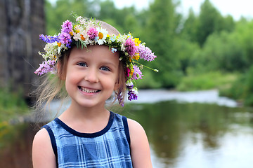 Image showing girl in the wreath