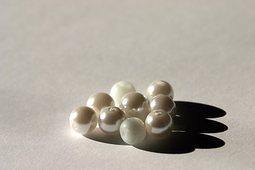 Image showing pearls