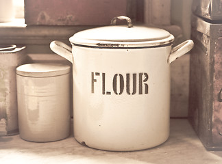 Image showing Flour tin