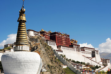 Image showing Landmark of the famous Potala Palace in Lhasa Tibet