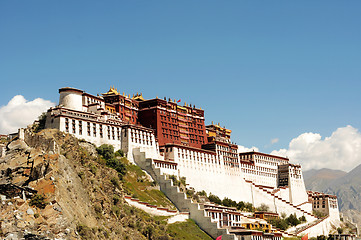 Image showing Landmark of the famous Potala Palace in Lhasa Tibet