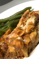 Image showing baked ziti and green beans