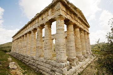 Image showing Segesta ancient Greek temple 