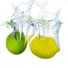 Image showing citrus fruit splashing