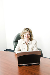 Image showing business woman with laptop