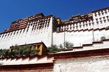 Image showing Landmark of the famous Potala Palace in Lhasa Tibet