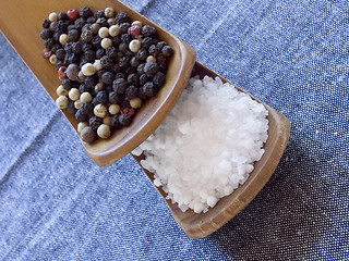 Image showing salt and pepper