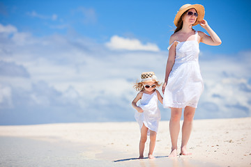 Image showing Mother and daughter at beach