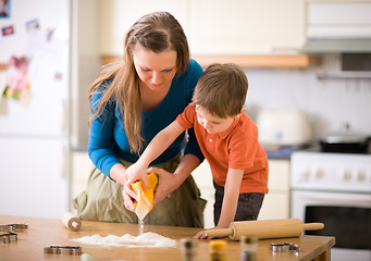 Image showing Family Baking