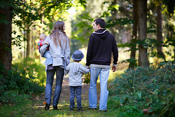 Image showing Autumn family