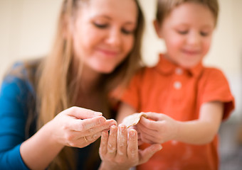 Image showing Family Baking