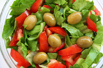 Image showing Healthy vegetarian Salad on the glass plate