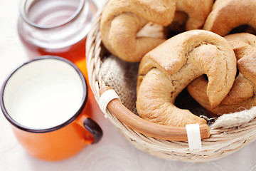 Image showing yeast cinnamon croissant