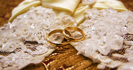 Image showing wedding rings