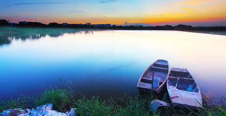 Image showing Sunset at pond