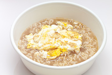 Image showing Instant noodles with fried egg