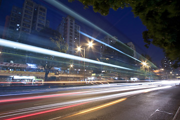 Image showing Traffic in city at night