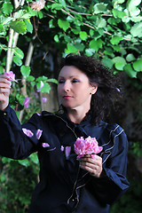 Image showing Blumenmädchen,flowergirl