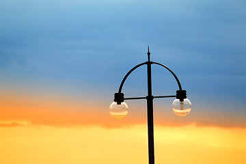 Image showing street light on evening sky