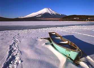 Image showing Lake Yamanaka II