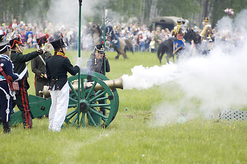 Image showing Borodino battle. Soldiers shutting