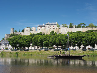 Image showing Gabare in front of the city and medieval fortress of Chinon, Fra