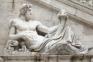 Image showing Rome statue