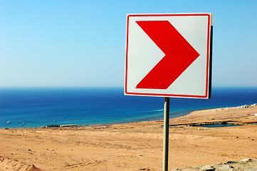 Image showing Right direction road sign