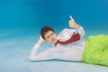 Image showing businessman underwater with thumbs up