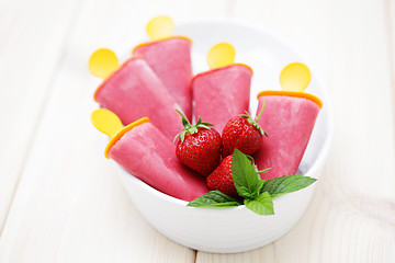 Image showing strawberry ice cream