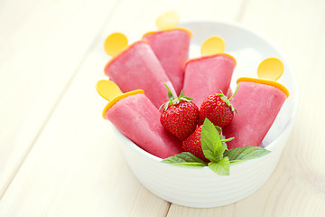 Image showing strawberry ice cream