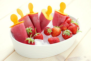 Image showing strawberry ice cream