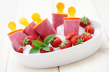 Image showing strawberry ice cream