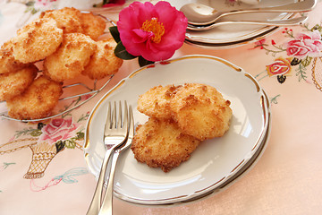Image showing Coconut Macaroons