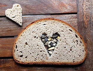 Image showing bread slice heart