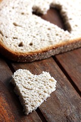 Image showing bread slice heart