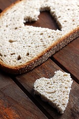 Image showing bread slice heart