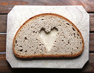 Image showing bread slice heart