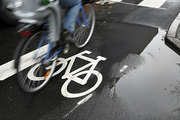 Image showing Speedy bike in rain
