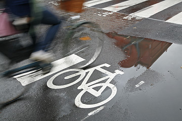 Image showing Speedy bike in rain