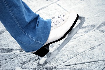 Image showing skate on ice