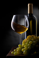 Image showing Yellow wine