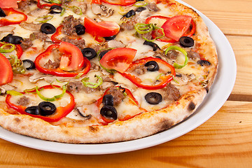 Image showing Tasty Italian pizza