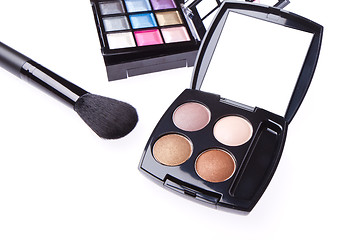 Image showing compact eyeshadows