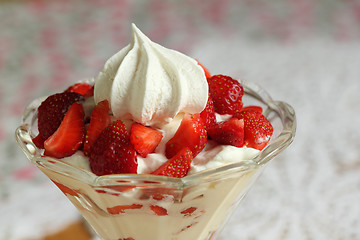 Image showing Eton mess