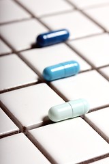 Image showing medicinical capsules