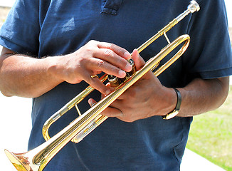 Image showing Trumpet player.
