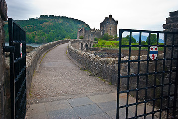 Image showing Eilean Donan Castle