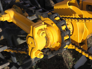 Image showing car engine camshaft gear and chain