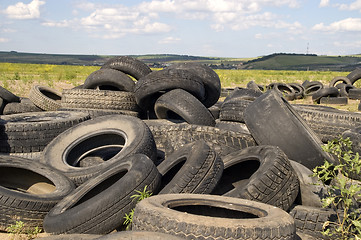 Image showing Tyre heap.